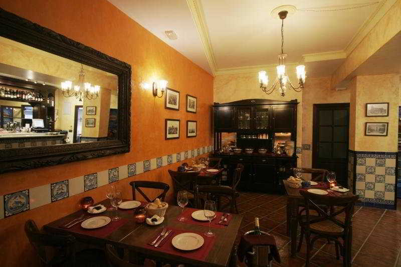 Casa Palacio De Los Leones เอลปูแอร์โต เด ซานตามาริอา ร้านอาหาร รูปภาพ